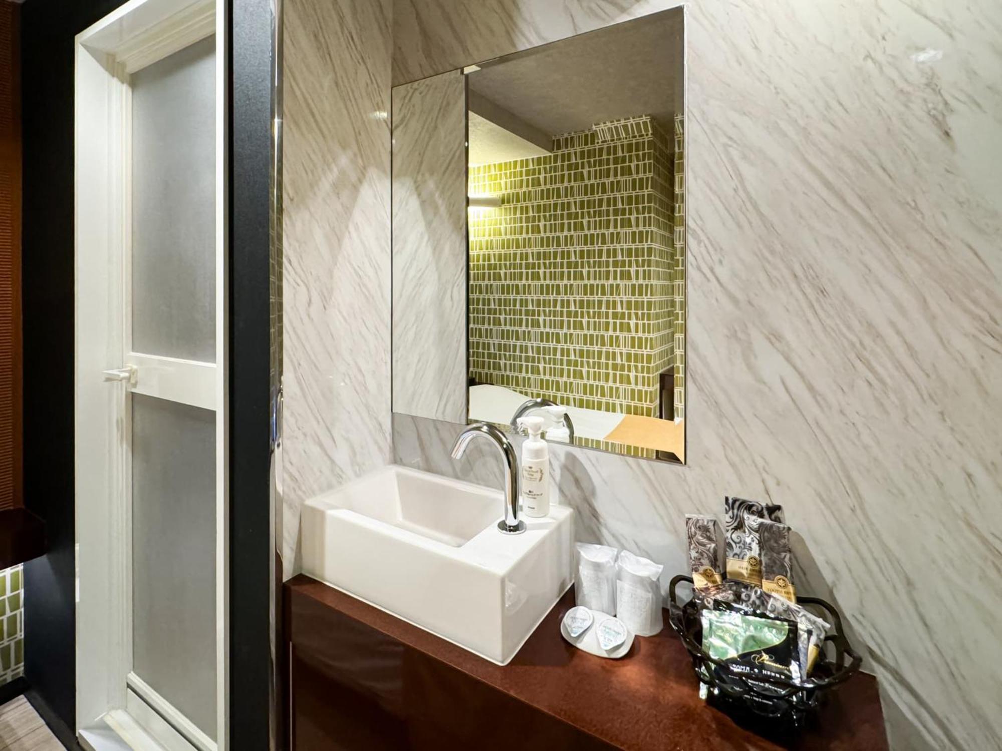Hotel Century Chiba Bagian luar foto